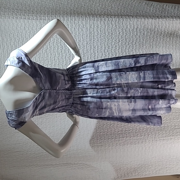 Retrolicious Dress - Picture 4 of 9